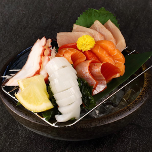 Assorted Sashimi (15 pcs)