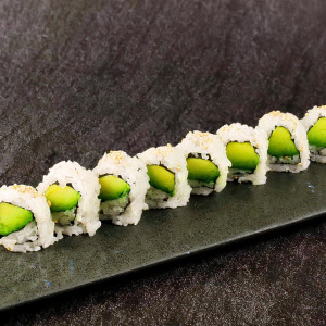 Avocado Roll (8 pcs)