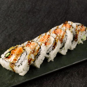 Salmon Tempura Roll (8 pcs)