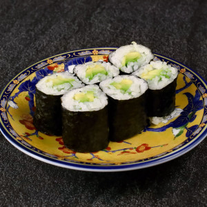Avocado Maki (6 pcs)