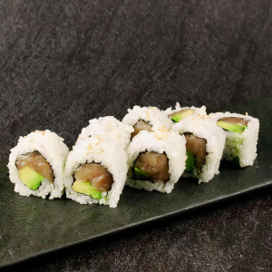 Tuna & Avocado Roll (8 pcs)