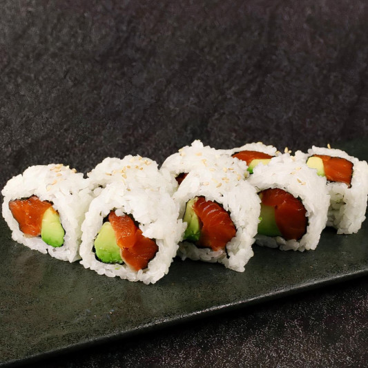 Salmon & Avocado Roll (8 pcs)