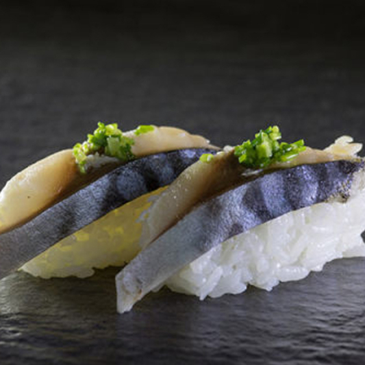 Herring Roe Sushi (1 pc)