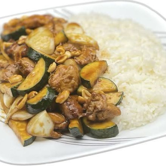 E11. Kung Pao Chicken