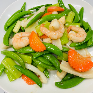Stir-Fried Mixed Seafood with Seasonal Vegetables 翡翠三鲜