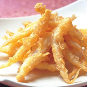 32. Salt & Pepper Silver Fish 椒盐白饭鱼