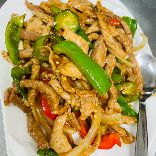 Shredded Pork with Green Peppers 青椒肉丝