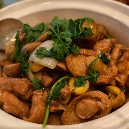 Braised Chicken with Abalone 鲍鱼焖鸡