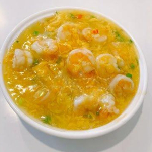 129. Prawns in Scrambled Egg Sauce Chow Fun