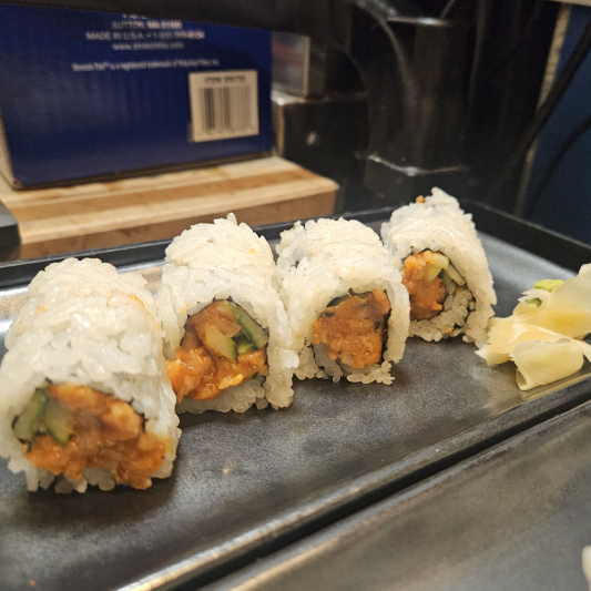 Spicy Salmon Roll