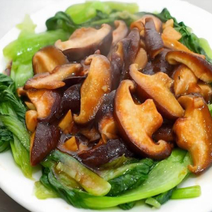 Stir-Fried Bok Choy / 香菇油菜