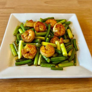 Stir-Fried Shrimp with Garlic Moss / 虾仁炒蒜苔