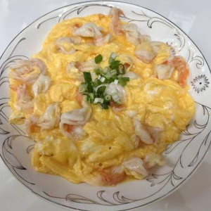 Stir-Fried Eggs with Prawn / 虾仁滑蛋