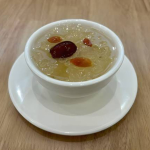 Tremella and Date Soup / 红枣银耳汤