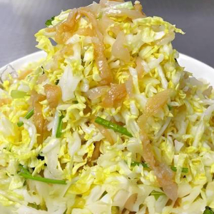 Mixed Cabbage and Jellyfish / ⽩菜⼼拌海蜇