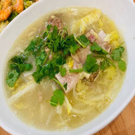 Beef Bone Noodle Soup / ⽜⻣汤⾯
