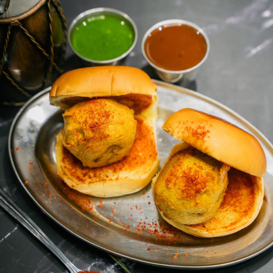 Vada Pav (2 pcs)