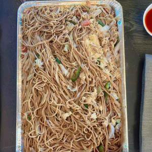 Egg Fried Noodles Party Tray (5 Servings)