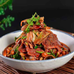 Steamed Beef Slices & Tripe in Chili Sauce