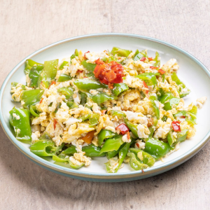 C21. Chilli Pepper with Eggs / 剁椒炒鸡蛋 
