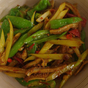 Beef Tripe with Chilli Pepper 小炒牛肚
