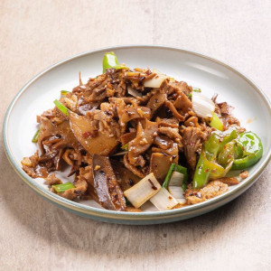 C21. Pork Belly with Bamboo Shoots 小炒山笋