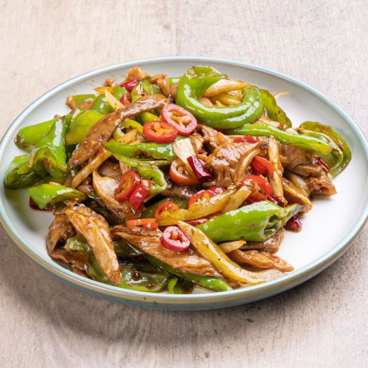 C33. Fried Pork Intestines with Hot Pepper 干锅肥肠