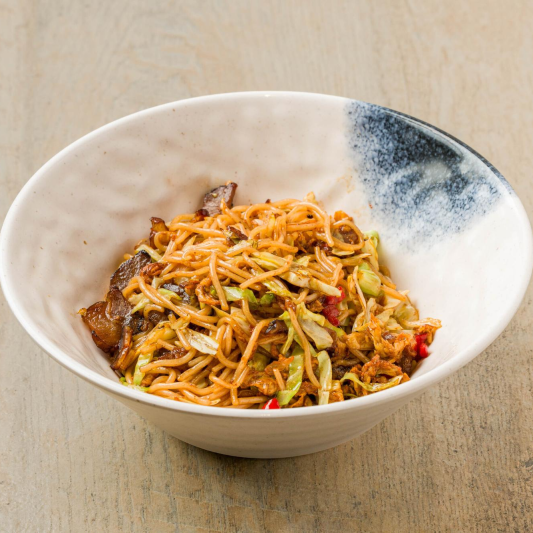 Fried Rice Noodles with Smoked Pork / 腊肉炒粉