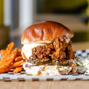 Spicy Cumin Chicken Sandwich Combo