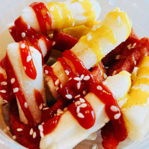 Deep-Fried Rice Cake & Sausage (8 oz) 炸年糕&火腿肠