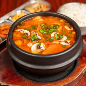 K17. Kimchi Soup 김치찌개