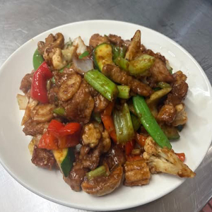 43. Sliced Beef with Satay Sauce 沙爹牛肉 