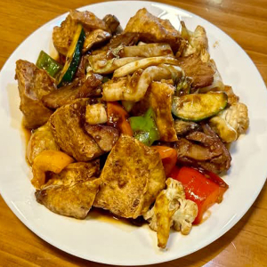I. Assorted Seafood & Meat Tofu 黑椒牛柳 