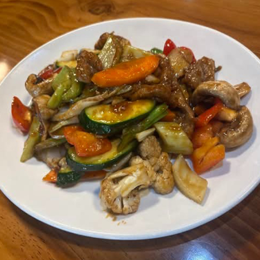 G. Beef with Ginger & Green Onion 姜葱牛肉