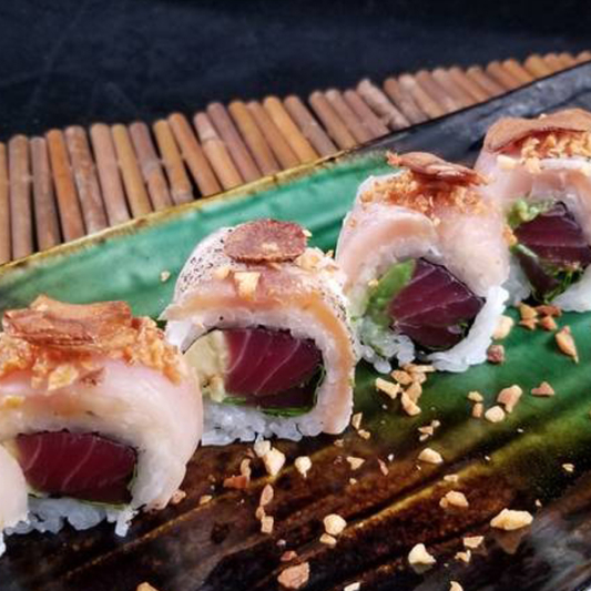 Crispy Garlic Tuna Roll