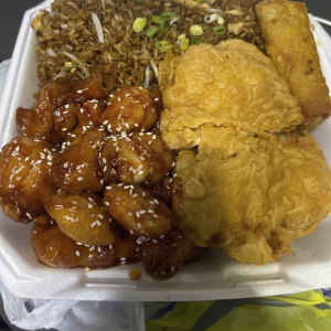 D8. Sesame Chicken & Almond Chicken Combination