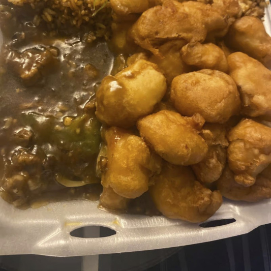 D10. Garlic Ribs & Sweet Sour Chicken Combination