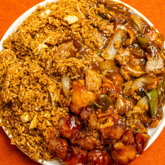 D11. Pepper Steak & Sesame Chicken Combination