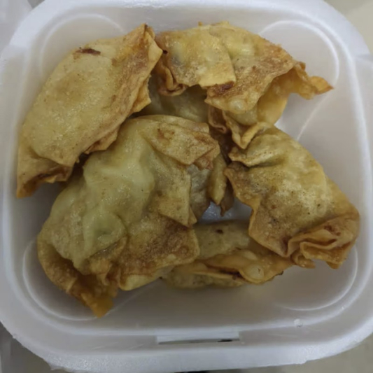 Fried Dumplings (6 pcs)