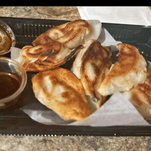 Japanese Gyoza (6 pcs)