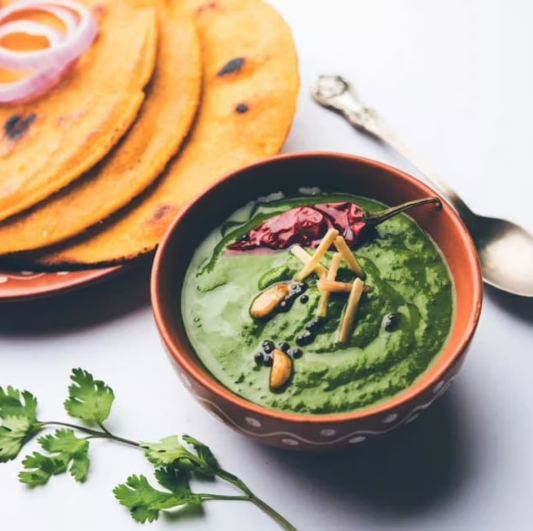 Saag with Maki Roti