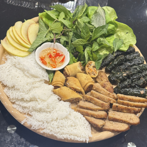 24. Mẹt B&uacute;n Đậu Mắm T&ocirc;m - Vietnamese Fermented Shrimp Paste Platter