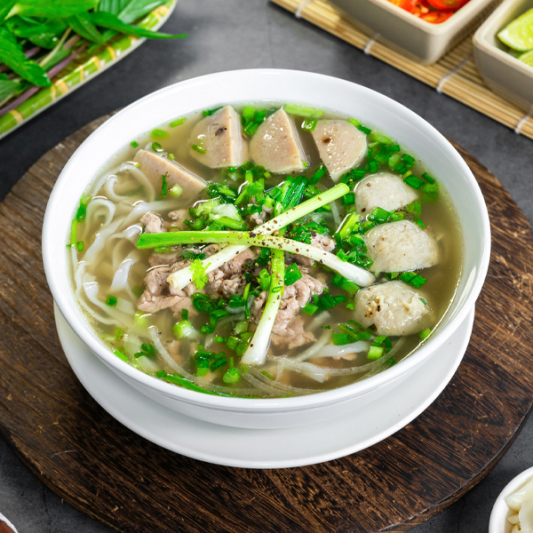 10. Phở B&ograve; Vi&ecirc;n - Beef Ball Pho
