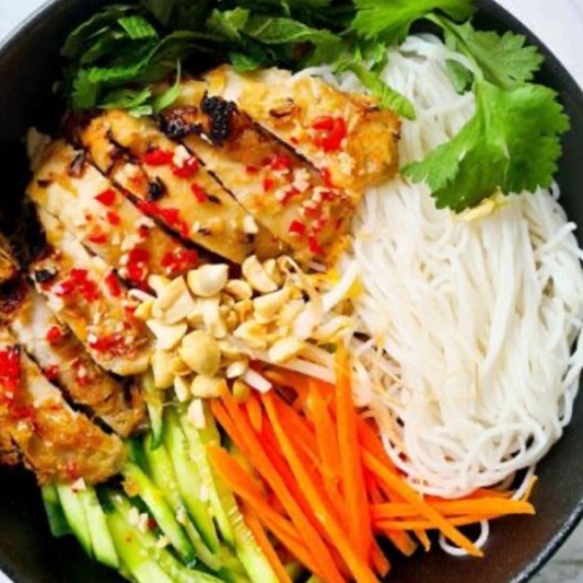 14. B&uacute;n G&agrave; Nướng - Grilled Chicken Bowl
