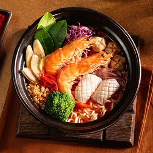 22. M&igrave; Cay Hải Sản - Spicy Seafood Noodles