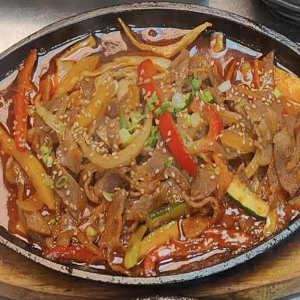 4. Jeyuk Bokkeum 제육볶음