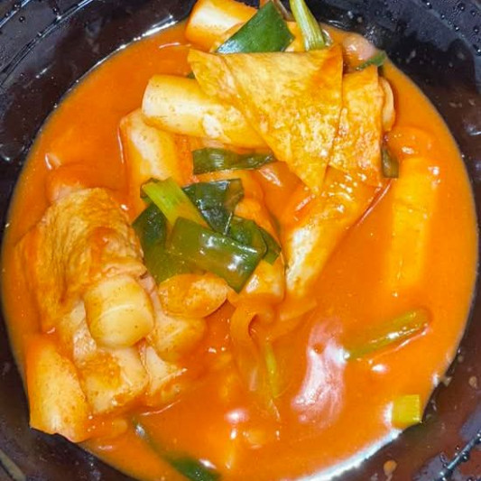 Tteok-Bokki (떡볶이)