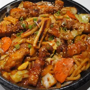 27. BBQ Squid and Pork Belly Yaki Udon 오삼우동볶음