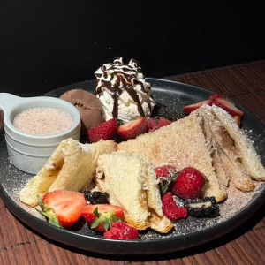 15. Chocolate Mochi Toast 초코모찌토스트