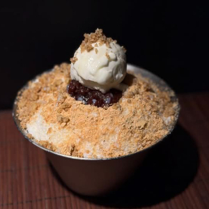 4. Red Bean Shaved Ice 팥빙수